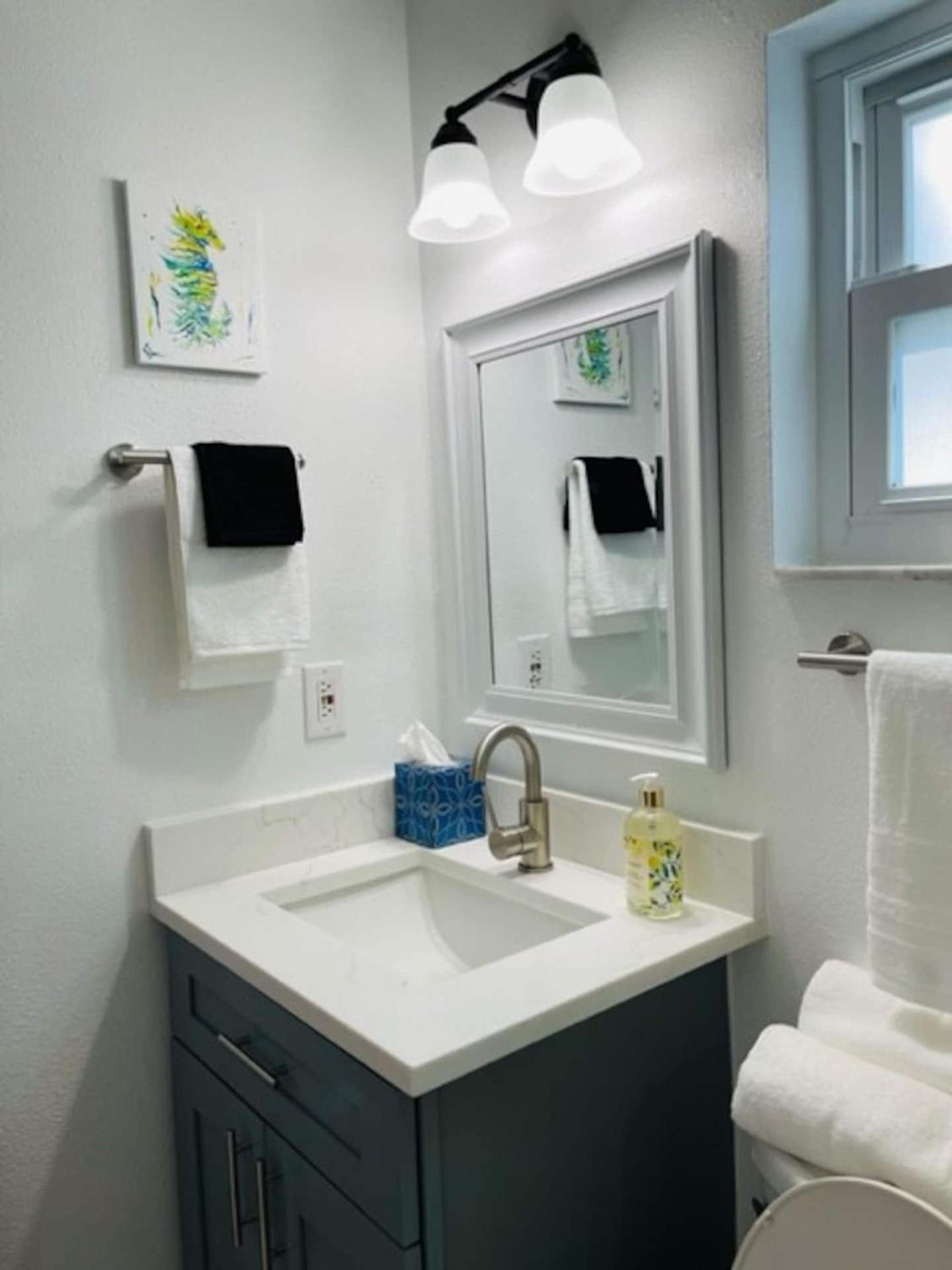 Walk Everywhere! 1-Bedroom Gem In Downtown Hub نيو بورت ريتشي المظهر الخارجي الصورة